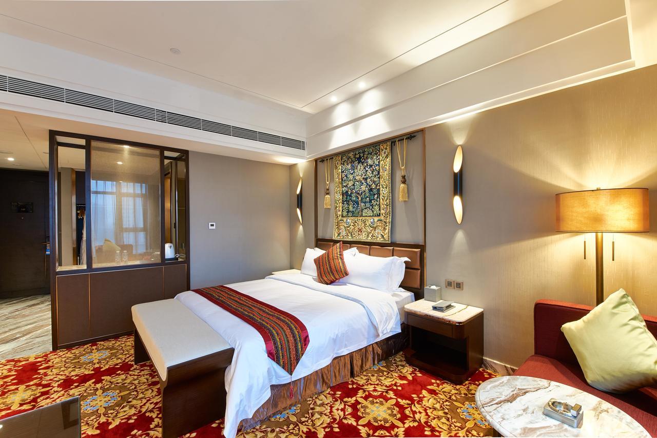 Zhongshan Guzhen Huayu Landmark Hotel Экстерьер фото
