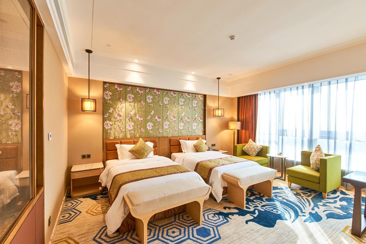 Zhongshan Guzhen Huayu Landmark Hotel Экстерьер фото